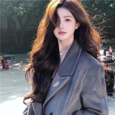 枭爷夫人她来自农村